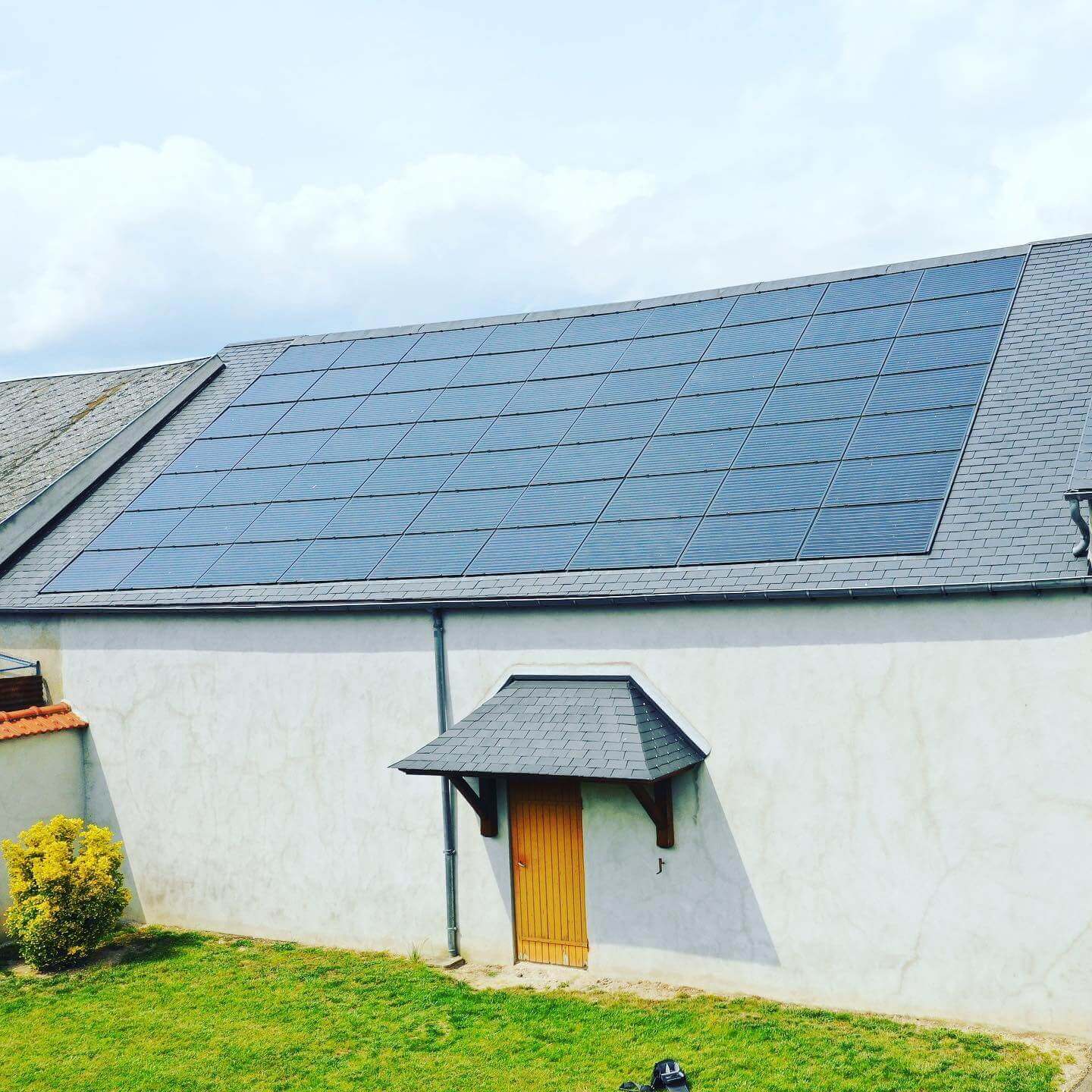 Panneaux photovoltaïques particulier 9kWc GRE 1 Groupe Roy Énergie