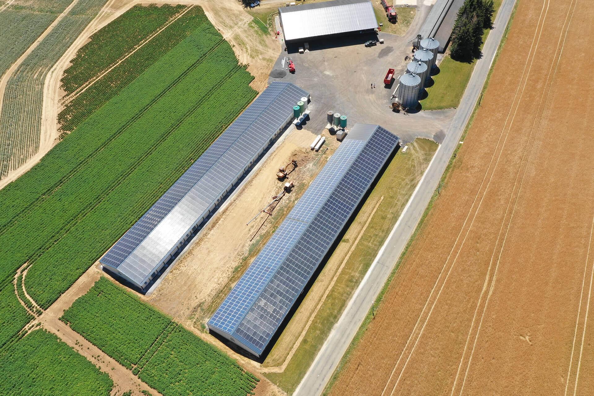 Panneaux Photovoltaïques Agricole GRE 330 KWc 28190 2 | Groupe Roy ...